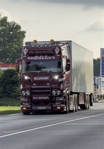 Video's van Truckspotter050 (@truckspotter050) met Destiny (Cinematic Edit) - Headhunterz