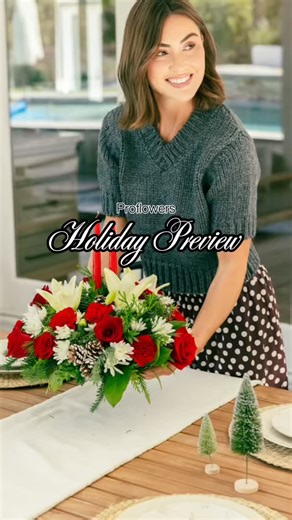 proflowers on Instagram: "November is finally here, which means the holiday season has officially begun! ✨ Here’s a little sneak peek of what’s to come this year. Now’s the perfect time to start planning your holiday centerpieces and floral arrangements for the ones you love most. 🌸🎁⁠ ⁠ #holidaygifts #holidaypreview #proflowers #holidayflowers #flowertok #flowers#holidaygifts #centerpieces #decor"