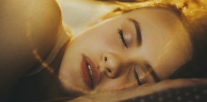 A Nightly Bedtime Routine To Follow So You Can Improve Sleep Quality & Banish Sluggishness