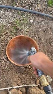 How to make an efficient and easy irrigation system #garden