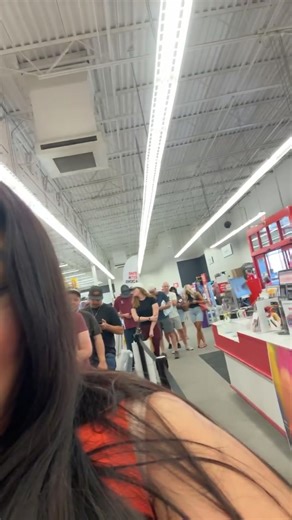 Staples Amazon Returns Line Drama Unfolds