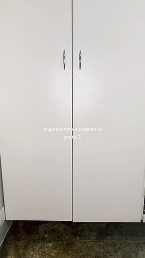 Transformação Incrível: Antes e Depois da Organização da Despensa!