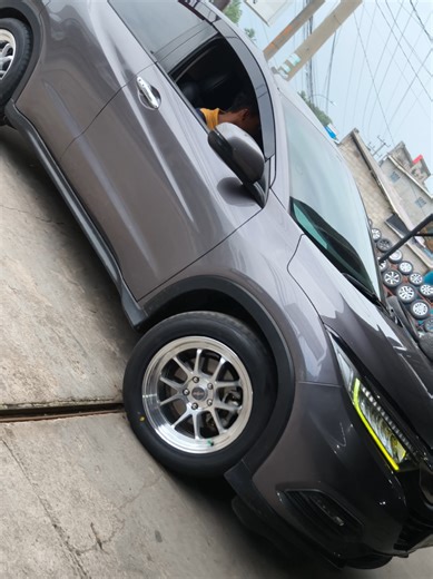 sold Venom 6 R17 plus ban Bridgestone techno sport 225-55-17 #hrv #hondahrv #venom #hrvprestige #hrvmodifikasi