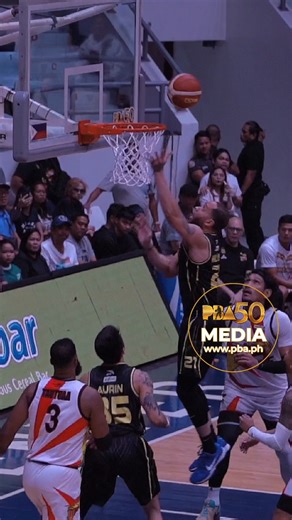 Philippine Basketball Association on Instagram: "Veteran presence on display. 💪🏀 Kelly Williams leads Tropang 5G with 10 as TNT takes a commanding 53–36 halftime lead over SMB. 🔥 #FINALS 🔴 LIVE ON: PBA Rush, RPTV ch9, Pilipinas Live & One Sports YouTube! ➡️ Tickets available here: https://www.ticketnet.com.ph/ #PBA50 #PhilCup #PBA50LID"