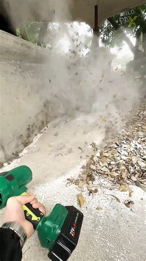 Why Are Jet Blowers Way More Powerful Than They Look? 😳💥💨 Jet blowers may seem small and simple — but don’t be fooled. Their high-RPM impellers compress and channel air through narrow outlets, creating an extremely powerful air blast. 🌪️ This intense airflow can lift, push, and throw lightweight debris like leaves far beyond what you’d expect, making these compact machines surprisingly mighty. 🍂💨 Ever underestimated a jet blower’s power? #jetblower #engineeringmarvel #powerfulmachines #wow