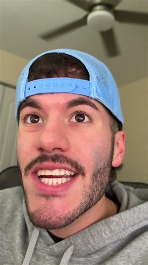 SMALLEST GAMING PC REVIEW (GEEKOM)