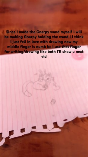 I will be showing u my finger is numb and my skin of my middle finger nah I just peel it of for asmr