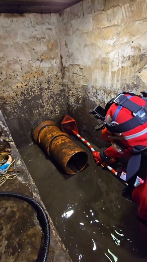 Expensive finds in the sewer! 💩 #thexfinds | X-Finds • Real Treasure Hunting