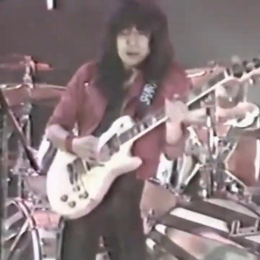 【貴重映像】アースシェイカー 42年前の ～ 記憶の中 ～ #heavymetal#80smusic #earthshaker