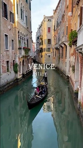 VENICE – Italy’s Magical Floating City 🌉