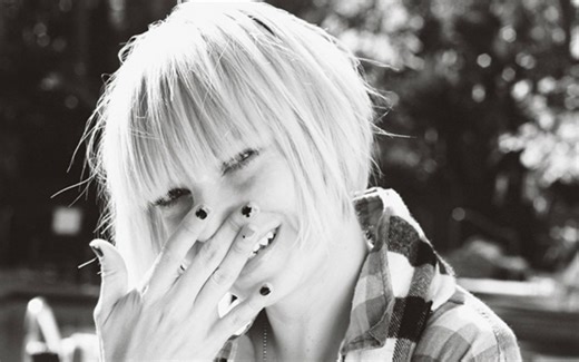 【Sia】Alive 官方歌词版 中英字幕