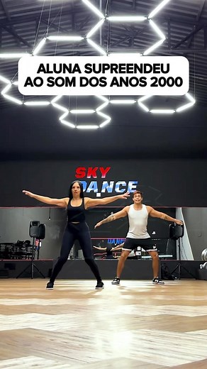 48K views · 1.3K reactions | Quer aprender? Comente “eu quero” Dançamos Free Step ao som dos anos 2000 “Magic Box - If You” nostalgia do Summer Eletrohits ❤️ @mahhmaryy arrasou parabéns  Gostou? Siga para mais vídeos  #freestep #dance #2000s #anos2000 #00s #nostalgia | Gabriel Alves | Facebook