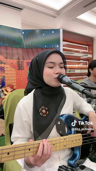 Dag Dig Dug Cover Performance by The Siblings Band