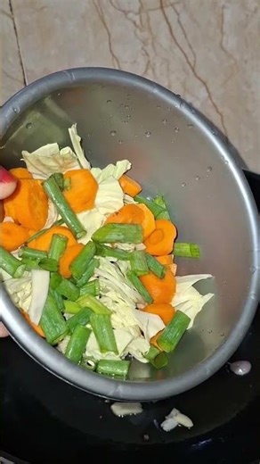 Masak soup bakso dan labu siam rebus #masak#soup#labusiamrebus#reels#fyp#shorts