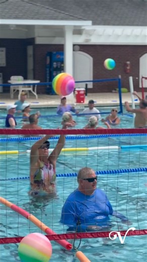 Splish Splash Beachball Water Volleyball