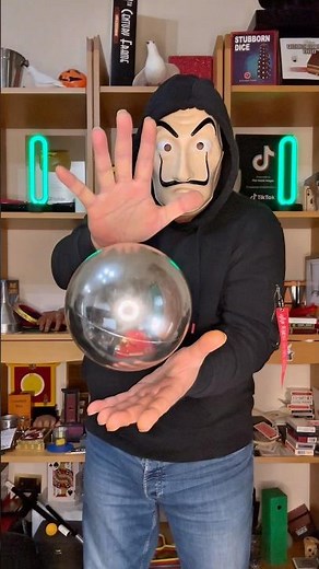 FLOATING BALL TRICK 😂🪄 #tricks #funny #magic #magictricks #foryou