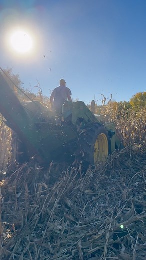 30K views · 1K reactions | 730 and 237 picker #johndeere #corn | Deandeere4020 | Facebook