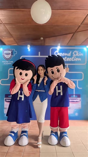 dari HANSAPLAST kita belajar: Luka yang meninggalkan bekas berarti luka yang belum sembuh. Untuk menyembuhkan luka tidak bisa hanya dengan satu jenis obat. Butuh serangkaian obat perawatan untuk benar-benar menyembuhkan luka. Soooo, Luka yang benar-benar sembuh adalah luka yang tidak lagi meninggalkan berbekas. 🎤 MC HANSAPLAST WOUND CARE ACADEMY 2025 📅 Sabtu, 23 #Agustus2025 ⏰ Pukul 08.00-12.00 wita 📍 Mesra Business & Resort Hotel #Samarinda Dihadiri oleh: 1. Bp. Wahyu Hadi Wibowo, S.E.Sy.,MA