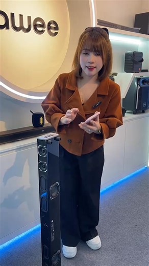 💣 #GIẢM SỐC #LOA# SOUNDBAR HỘP GỖ – ÂM ẤM NHƯ NGOÀI RẠP! 👉 Ai xem phim, nghe bolero hay cải lương đều mê 👉 Thùng gỗ âm trầm dày, giọng ca rõ ràng, không chói tai 👉 Âm thanh vòm lan tỏa giúp TV nghe hay hơn gấp bội 👉 Hỗ trợ Bluetooth cổng Optical, cắm mọi TV đời cũ đời mới 👉 Đặt phòng khách nhìn sang trọng – bền hơn loa nhựa rất nhiều ➡️ Đang giảm mạnh – anh/chị chốt sớm để giữ giá tốt nhất! ------------ Chính sách bảo hành; 👍Lỗi 1 đổi 1 trong 7 ngày Bảo hành 12 tháng trên toàn quốc ------