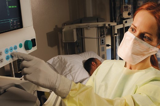 FLUIDSHIELD* Duckbill N95 Mask, N95 Respirator | HALYARD