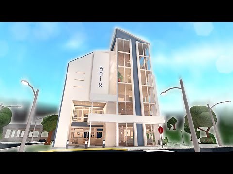 decorating my skyscraper and TOUR ft. frenchrxses (bloxburg)