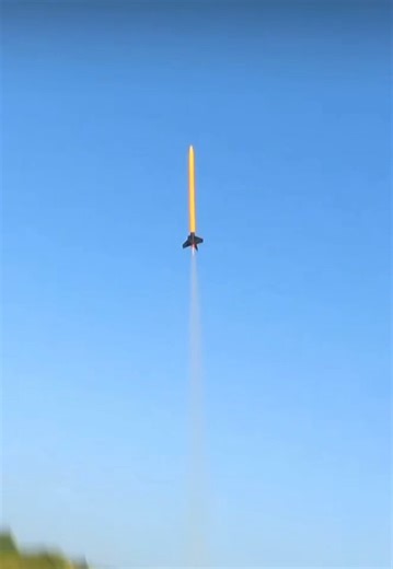 14 reactions | This is a crazy POV of a rocket launch! 勞  Take fun and excitement to new heights when you shop your local HobbyTown for all things model rockets.  https://bit.ly/FindYourHT ️ : dollar99_fpv | HobbyTown | Facebook