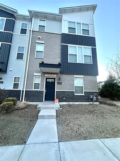 4158 Irving Rd, Aurora, IL 60504 - MLS 12578245 - Coldwell Banker