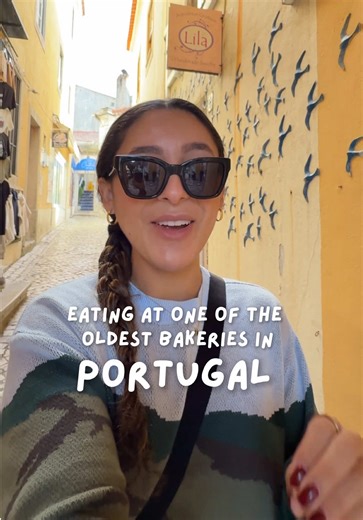 Trying traditional Portuguese pastries at one of the oldest pastry shops in portugal 📍Piriquita, Sintra. #food #foodie #review #portugal #sintra