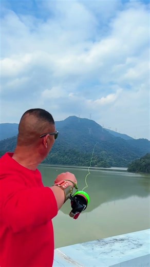 Most SATISFYING DIY Fishing Gear ever... ✨🎣#Bowfishing Reel #angler #fishingreel #fishingreel