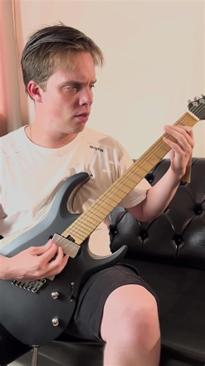 Distortion Guitar Shop no TikTok