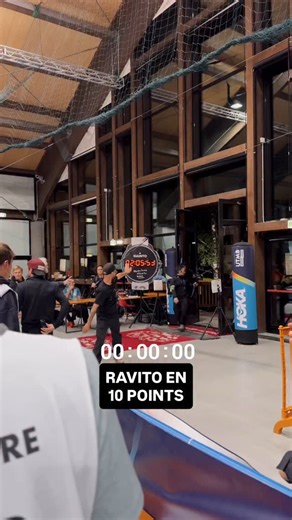 911K views · 9.1K reactions |  #UTMB | Courmayeur - 81,6 km & 4 693 m+ Le ravito tout en contrôle de @theodetienne, premier à entrer au ravito. @jeanmichelfaurevincent à l’assistance 﫡 10/10 // The all-control pit stop of @theodetienne, first to enter @courmayeurmontblanc aid station. @jeanmichelfaurevincent at the assistance 﫡 10/10 | UTMB Mont-Blanc | Facebook