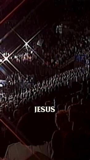 Need a time of refreshment in the Holy Ghost? The presence of God is not limited by distance. As you watch this worship moment, let the anointing of the Holy Spirit fill your home right where you are. Healing flows. Peace settles. Strength is renewed. Receive your refreshing now in Jesus’ mighty name. | Benny Hinn