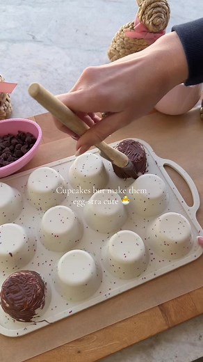 Easter Egg-stra Cute Cupcakes