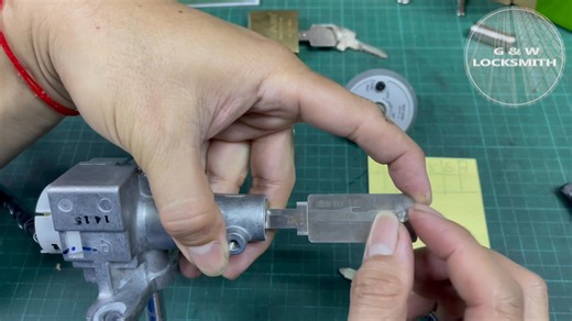 11 reactions | 2025/11/23 Yamaha Y15 Motorcycles All key lose 2M2 Magic Tank perfect cutting #gain #gainmalaysia #randygain #2m2tank | Gain Malaysia | Facebook