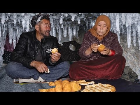 Surviving -35°C Extremest Cold Winter in a Cave Home | Harsh Life in Ice & Snow
