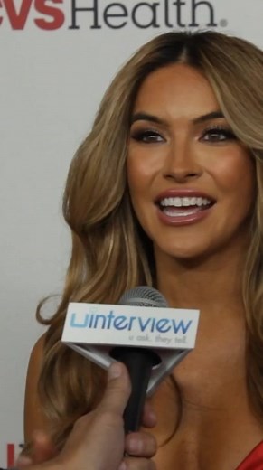 ‘Selling Sunset’ Star Chrishell Stause On How She Stays Healthy #ChrishellStause #CelebrityHealth #GoRedForWomen | uInterview