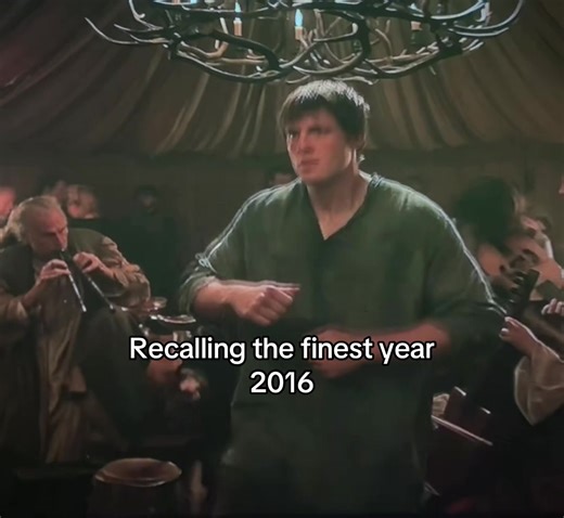 2016 the year of our King @fettywap. Dragons soared through the skies and the people danced without a single care. #aknightofthesevenkingdoms #gameofthronesedit #1738 #2016throwback