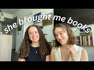 what I'm reading, a cute unboxing & a very special guest :') READING VLOG
