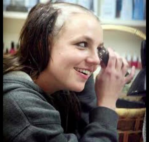 Britney Spears 2007 Breakdown: Shaving Head Video Incident