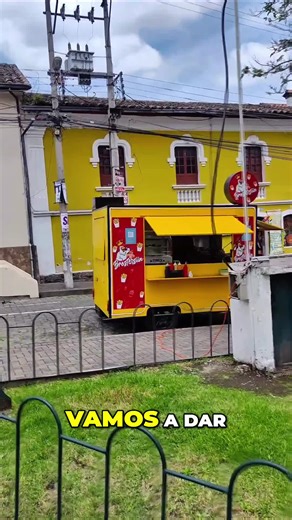 ¡Tu negocio gastronómico sobre ruedas te espera en Quito! Lleva tu idea a otro nivel. 🚚🔥 #FoodTrucksQuito #NegocioSobreRuedas #EmprendedoresEcuador #OportunidadDeNegocio #EmprendeEnQuito #FoodTruckLife