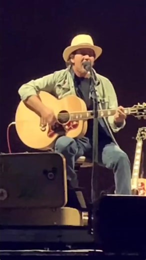 Small town . . #90s #rock #love #viral #foryoupage @Eddie Vedder @Pearl Jam