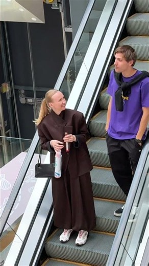 She Had No Idea What He Was About To Do #AlexEasy #Pranks #Escalator