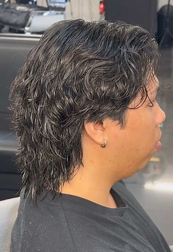 Scissor Cutting Layers for Men's Hairstyle