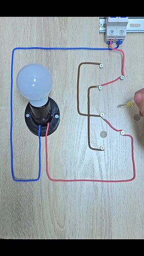 86K views · 270 reactions | تركيبات كهربية واختبارات على دائرة #كهربائي #تكييف #اسبوتات #كاميرات_مراقبة #ساوند_سيستم #شقة #wi_fi #Home #Smart_Home #electricain #electrical #technican #engineer | فني كهربائي تأسيس تشطيب صيانة | Facebook