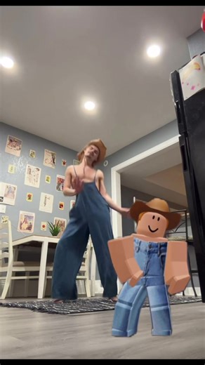 Roblox Dance Moves with My Twin!