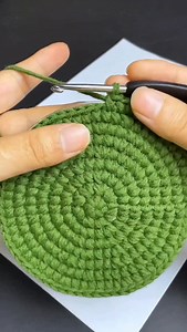 Easy Crochet Pattern That Anyone Can Make #crochet #knitting | People Crochet