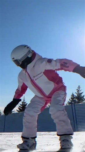 [new] Zhou Ye douyin video transition to snowboarding!
