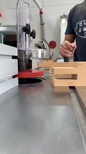 Box joint with a shaper and groove cutter [0RrCTvmdhbo]-000-001 #woodworking #tools #maker #woodwork | Relationship Daily | Facebook