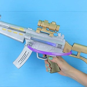 7.9K views · 112 reactions | What If Your BFF Is A Robot? 8 DIY Robot Pranks And DIYs. Full video: https://youtu.be/I6-Ux7js0Fk | Troom Troom | Facebook