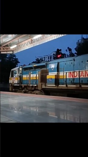 WAP7 starting sound vs WDP4D starting sound #train #railway #shortvideo